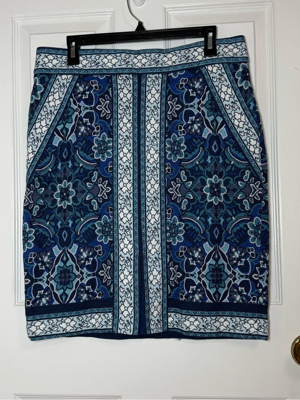LOFT Blue Patterned Tile-Print Pencil Skirt